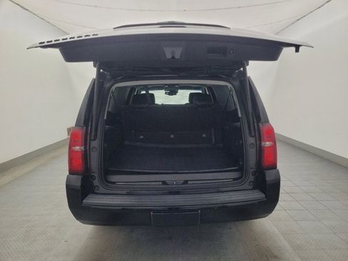 Used 2018 Chevrolet Suburban LT image 29