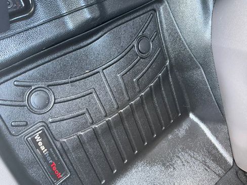 Used 2022 Ford Transit Connect XLT FWD image 32