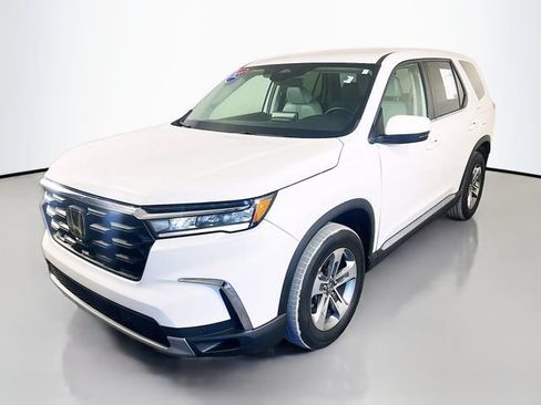 Used 2023 Honda Pilot EX-L image 4
