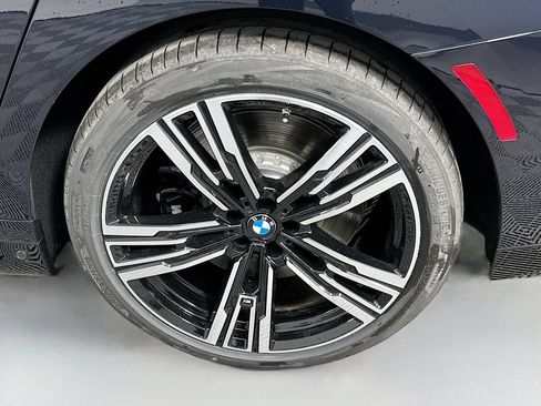 Used 2026 BMW 760i xDrive w/ Executive Package AWD/4WD image 23
