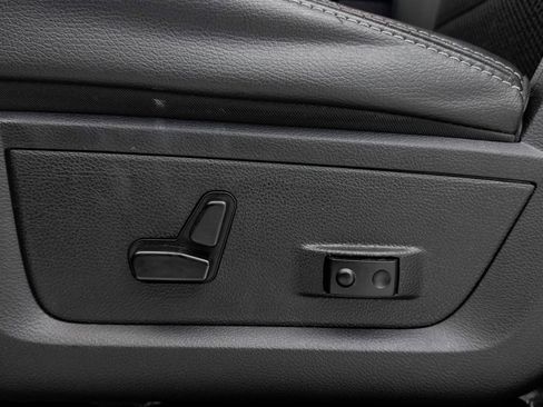 Used 2014 RAM 1500 Sport image 32