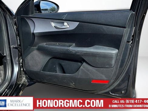 Used 2024 Kia Forte LXS FWD image 27