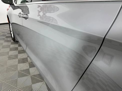 Used 2022 Chrysler Pacifica Touring-L FWD image 25