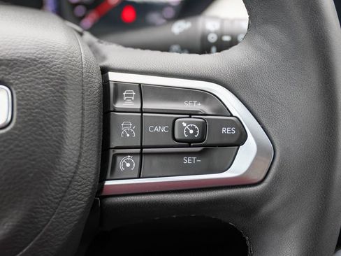 Used 2025 Jeep Compass Limited AWD/4WD image 22