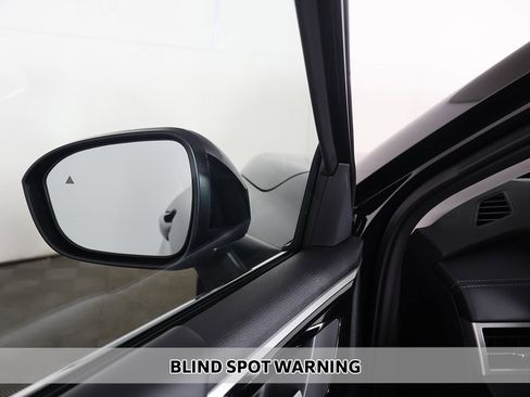 New 2026 Mitsubishi Outlander SE image 6