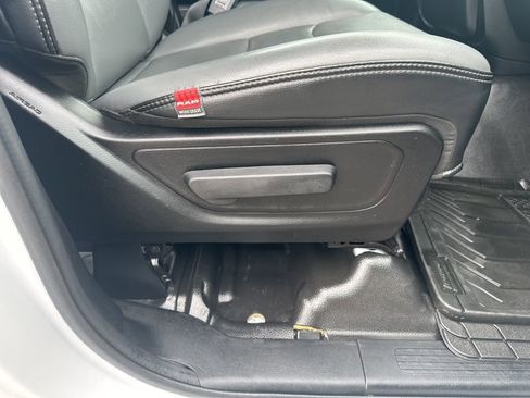 Used 2020 RAM 1500 Tradesman image 29