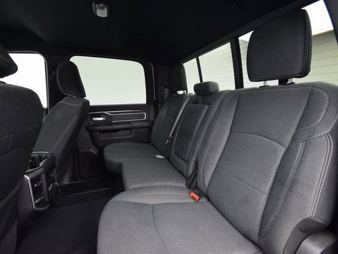 Used 2022 RAM 2500 Big Horn w/ Level C Equiment Group image 18