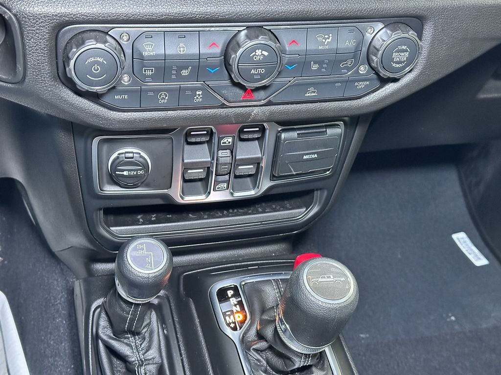 New 2026 Jeep Gladiator Sport AWD/4WD image 25