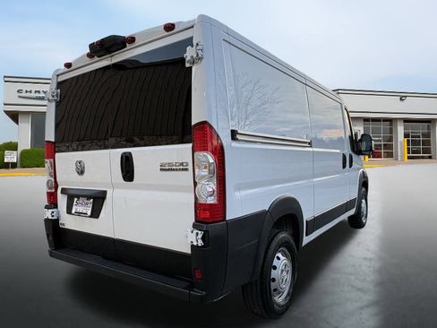 Used 2023 RAM ProMaster 2500 image 3