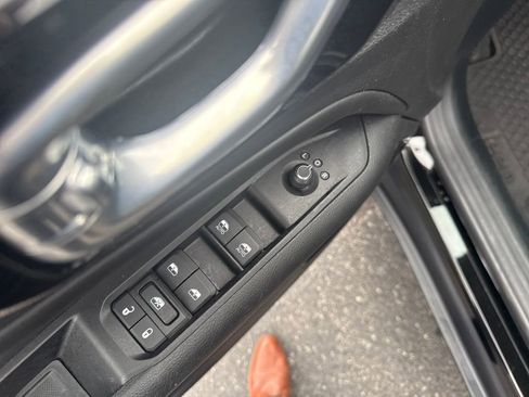 Used 2022 Jeep Compass Trailhawk image 14