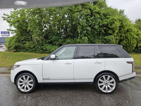 Used 2014 Land Rover Range Rover HSE AWD/4WD image 2