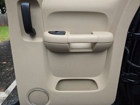 Used 2013 Chevrolet Silverado 1500 LTZ w/ Max Trailering Pack image 22