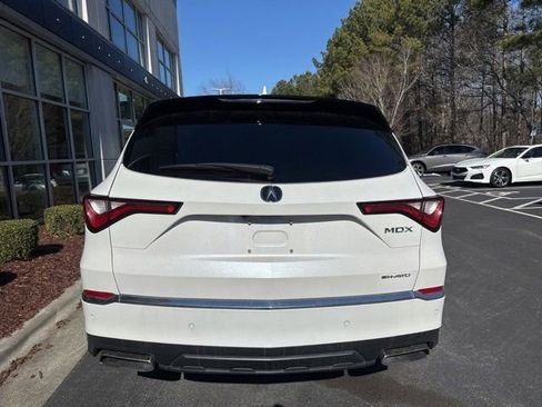 Used 2024 Acura MDX SH-AWD w/ Technology Package image 3