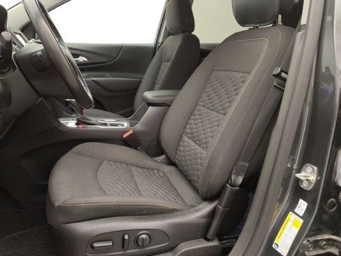 Used 2019 Chevrolet Equinox LT FWD image 17