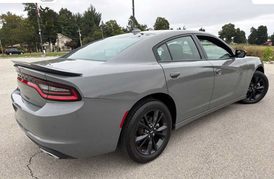 Used 2023 Dodge Charger SXT w/ Blacktop Package AWD/4WD image 5