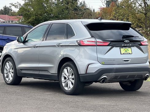Used 2024 Ford Edge Titanium image 6