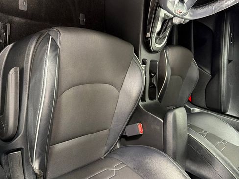 Used 2023 Kia Forte GT-Line w/ GT-Line Technology Package FWD image 10