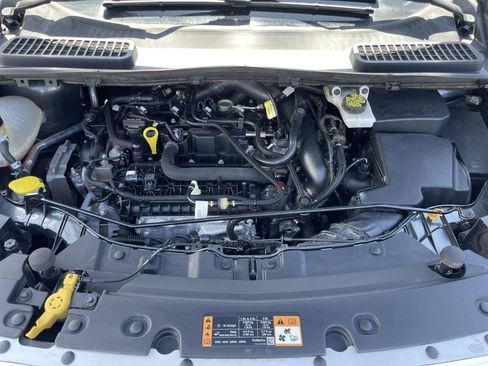 Used 2019 Ford Escape SE image 14