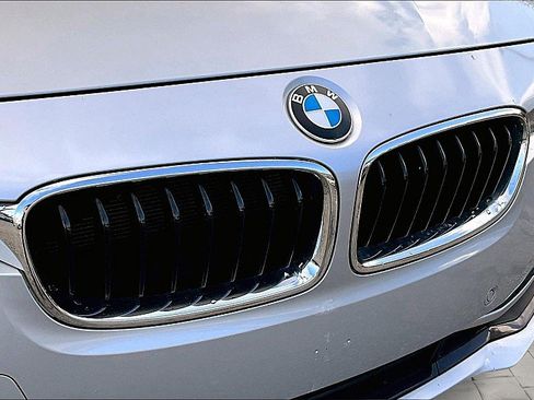Used 2017 BMW 330i Sedan image 29