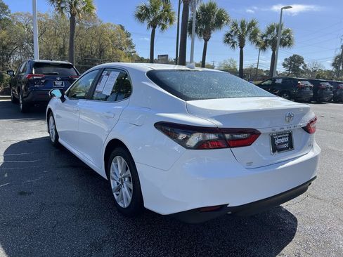 Used 2023 Toyota Camry LE image 8