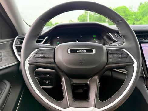 Used 2022 Jeep Grand Cherokee Limited 4xe AWD/4WD image 22