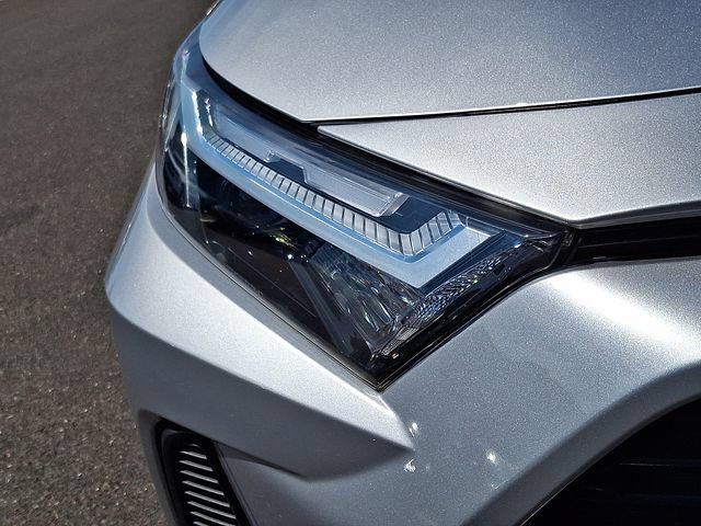 Used 2024 Toyota RAV4 XLE w/ Convenience Package AWD/4WD image 9