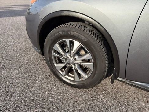 Used 2018 Nissan Murano SL image 32