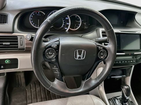 Used 2017 Honda Accord EX-L image 18