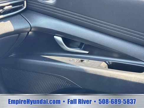Used 2022 Hyundai Elantra SEL w/ Convenience + Premium Package FWD image 29