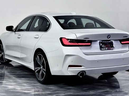 Used 2024 BMW 330i xDrive Sedan AWD/4WD image 11