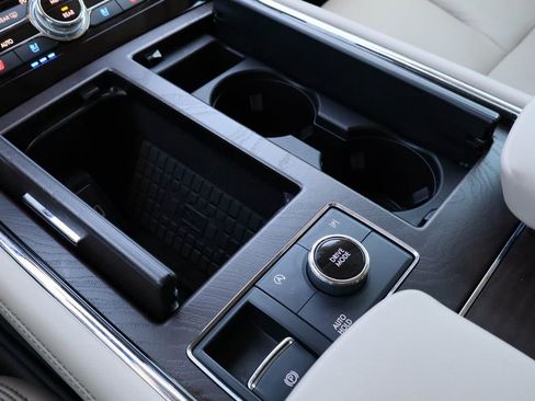 Used 2024 Lincoln Navigator Reserve image 20