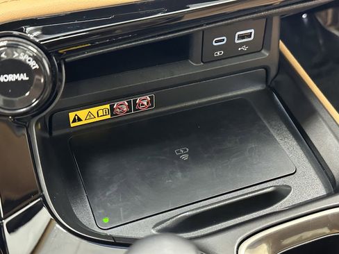 Used 2025 Lexus NX 250 FWD w/ Premium Package image 33