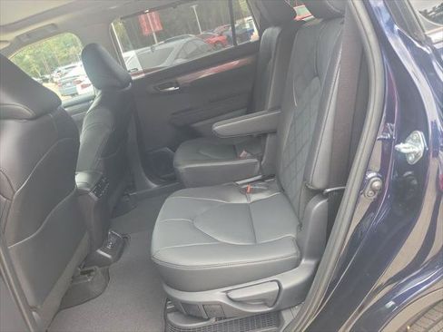 Certified 2026 Toyota Highlander Platinum AWD/4WD image 34