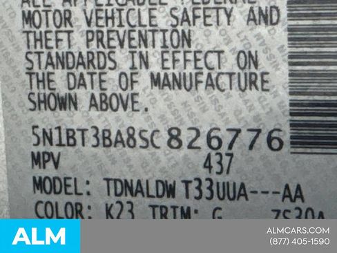 Used 2025 Nissan Rogue SV FWD image 35