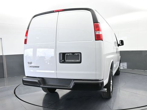 New 2025 Chevrolet Express 2500 w/ Driver Convenience Package image 5