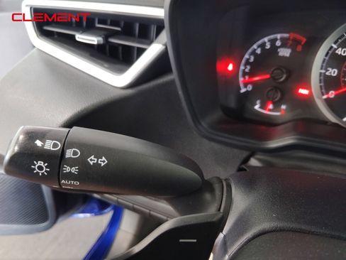 Used 2022 Toyota Corolla SE image 13