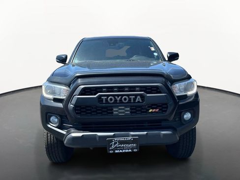 Used 2021 Toyota Tacoma TRD Off-Road AWD/4WD image 8