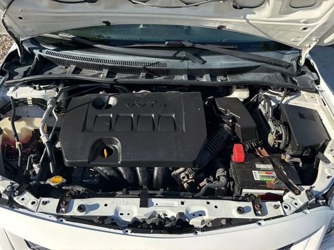 Used 2012 Toyota Corolla LE image 9