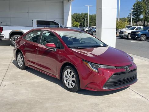 Used 2024 Toyota Corolla LE FWD image 6