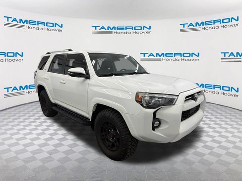 Used 2024 Toyota 4Runner SR5 Premium w/ Moonroof Package RWD image 7