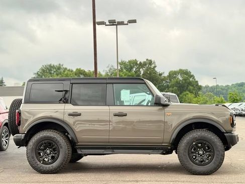 New 2026 Ford Bronco Badlands w/ Sasquatch Package AWD/4WD image 40