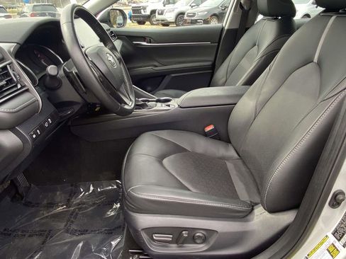 Used 2024 Toyota Camry XSE image 12