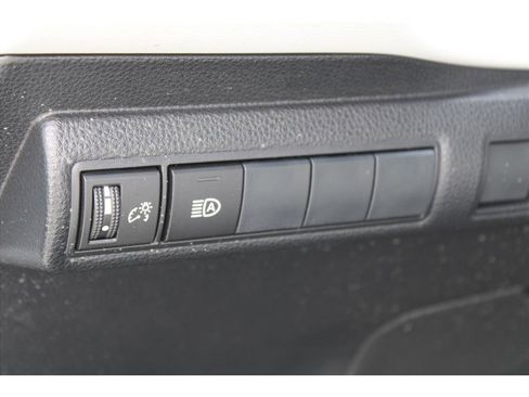 Used 2020 Toyota Corolla SE image 13