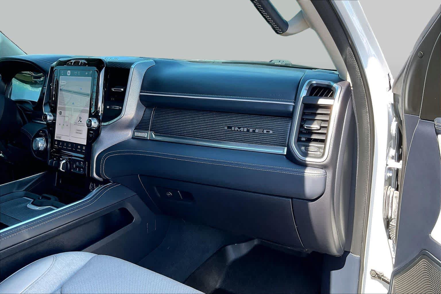 Used 2023 RAM 1500 Limited AWD/4WD image 18