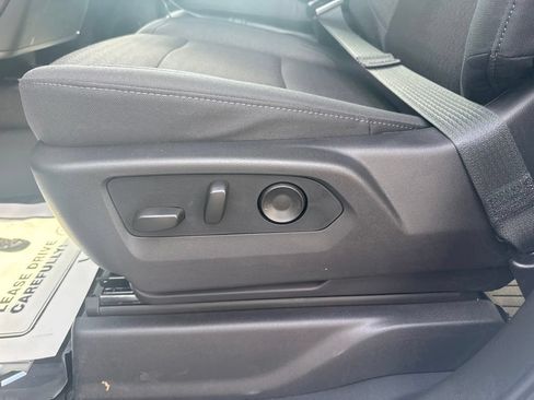 New 2026 Chevrolet Silverado 1500 Custom Trail Boss w/ LPO, Dark Essentials Package AWD/4WD image 13
