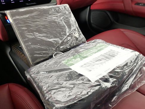 Used 2023 Maserati Quattroporte Modena image 68