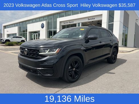 Used 2023 Volkswagen Atlas Cross Sport SEL R-Line image 1