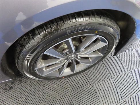 Used 2021 Honda Accord EX-L image 9