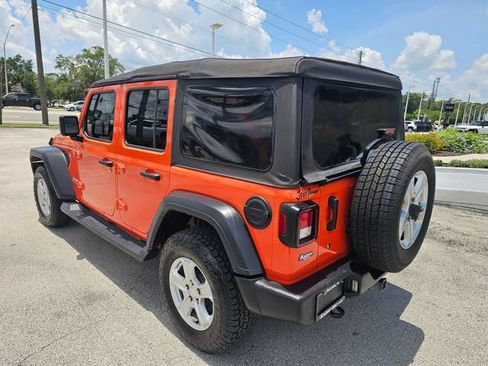 Used 2018 Jeep Wrangler Unlimited Sport S AWD/4WD image 7