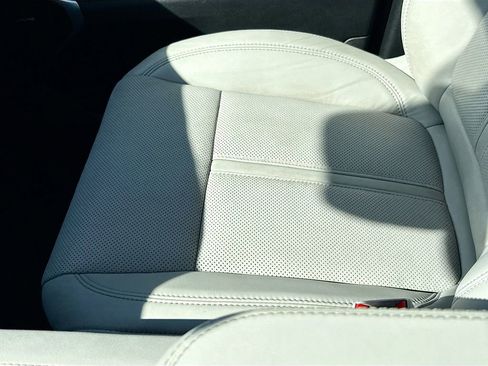 Used 2024 Jeep Wagoneer Series II w/ Flexible Seating Group RWD image 22